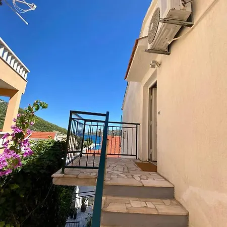 Apartmani Ines Marina Exterior photo