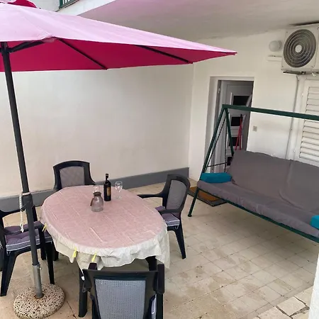 Apartmani Ines Marina Exterior photo