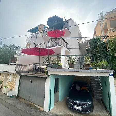 Apartmani Ines Marina Exterior photo