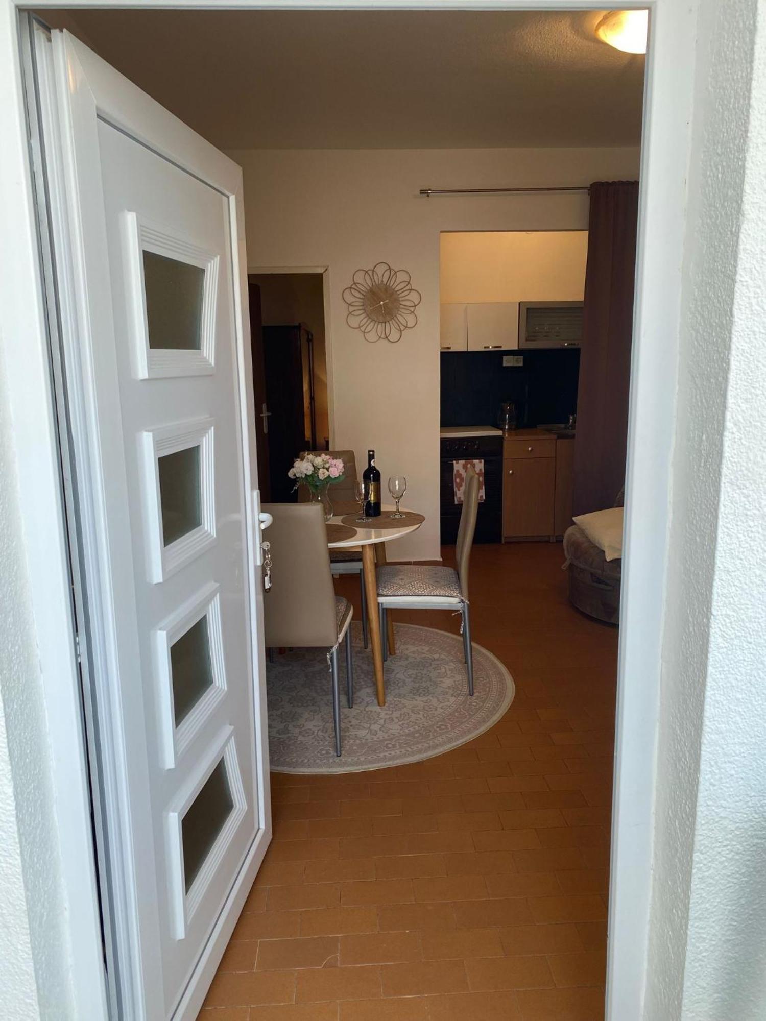 Ines Apartman